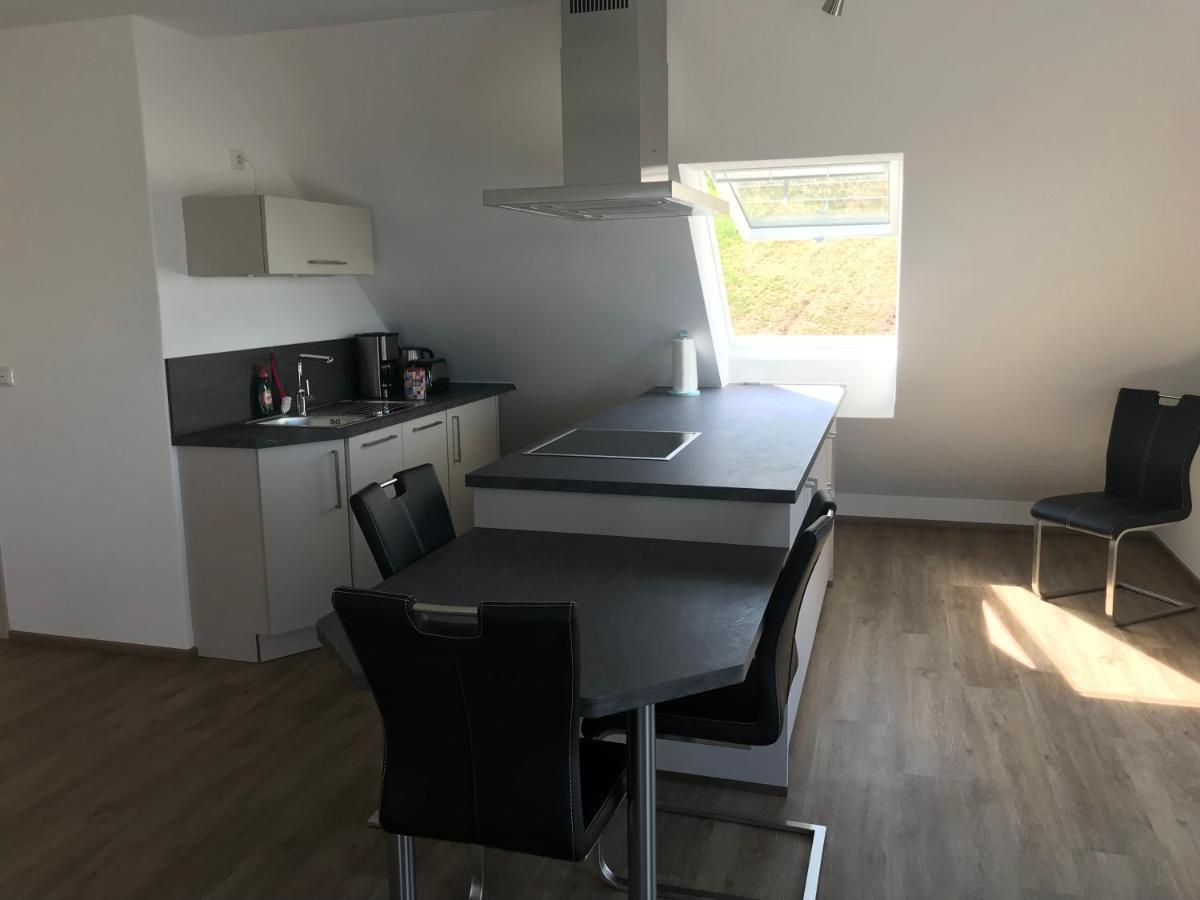 Sonniges 4 **** Dg-Apartment Mit Aufzug+Seeblick 普莱因费尔德 外观 照片
